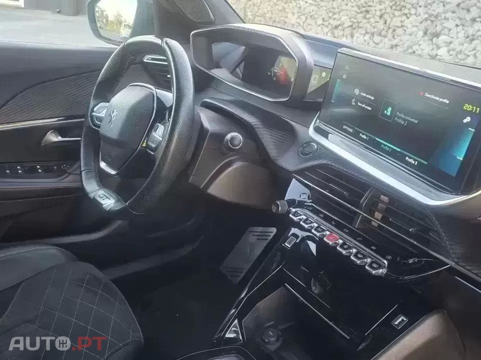 Peugeot E-2008 GT Pack