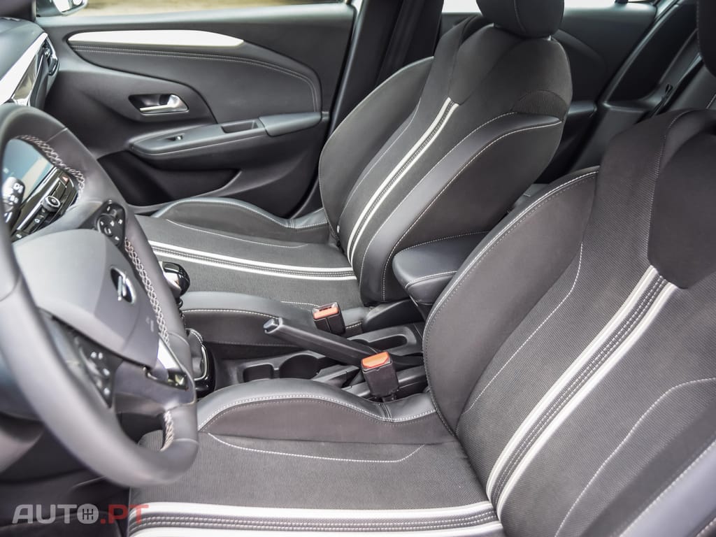 Opel Corsa 1.2 T GS
