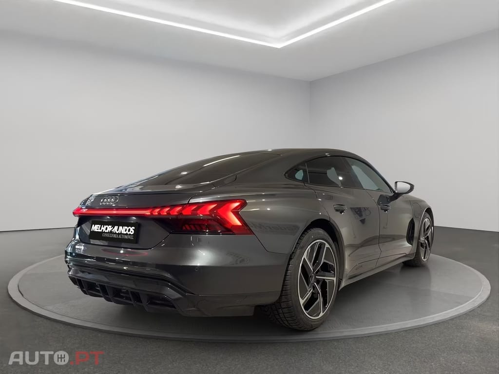 Audi E-Tron GT quattro