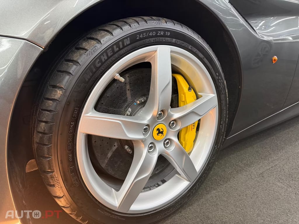 Ferrari California 3.9 V8 T