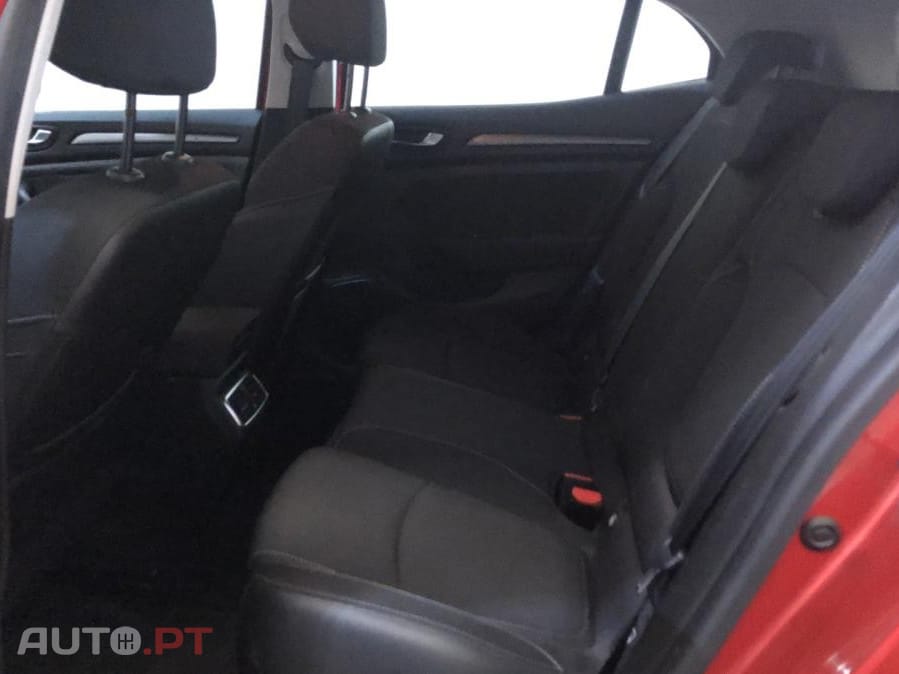 Renault Mégane 1.5 Blue dCi Zen EDC