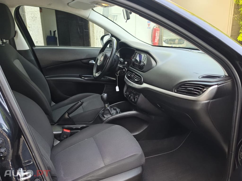 Fiat Tipo 1.3 M-Jet Easy