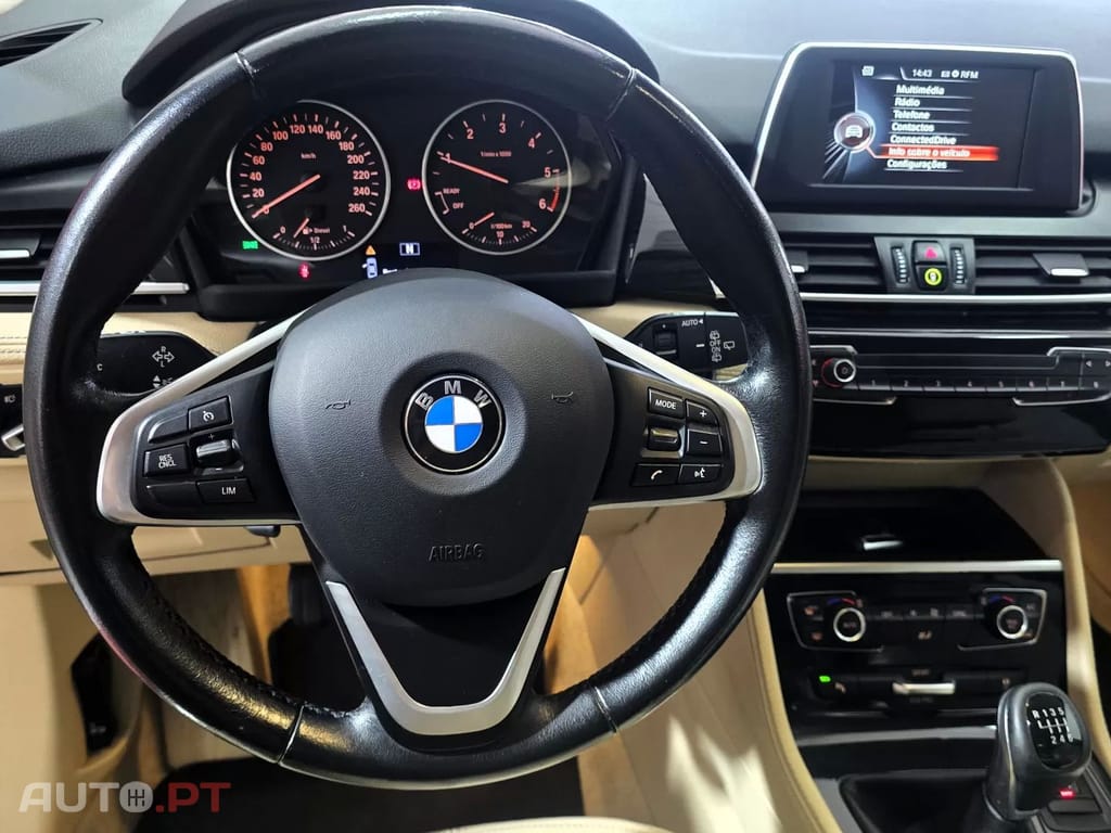 BMW 216 d Line Luxury