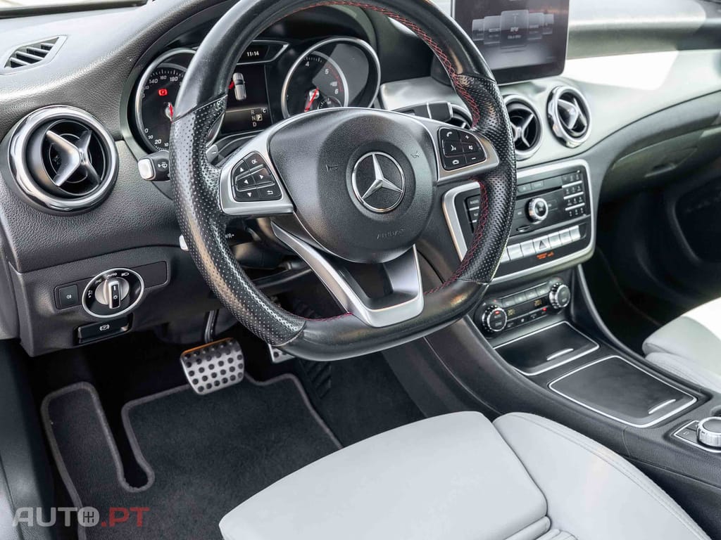 Mercedes-Benz GLA 220 220 d AMG Line