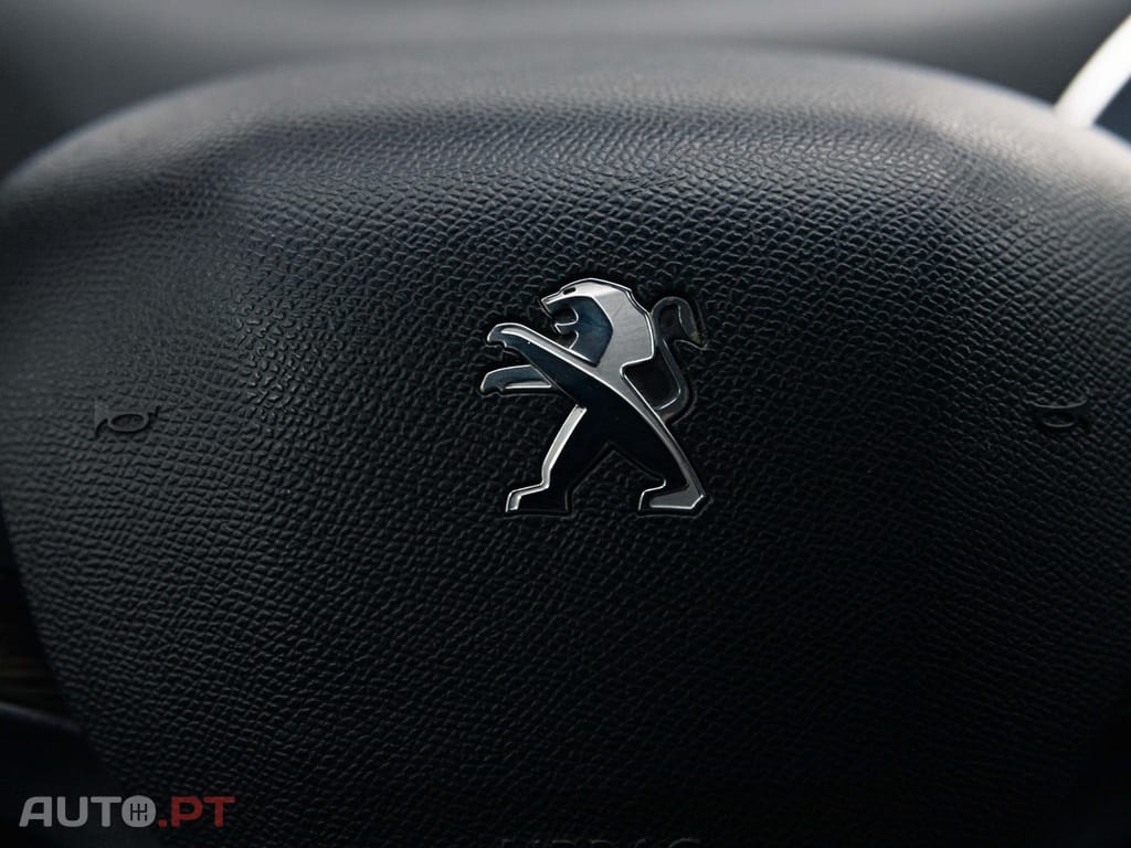 Peugeot 308 1.6 e-HDi Active J17