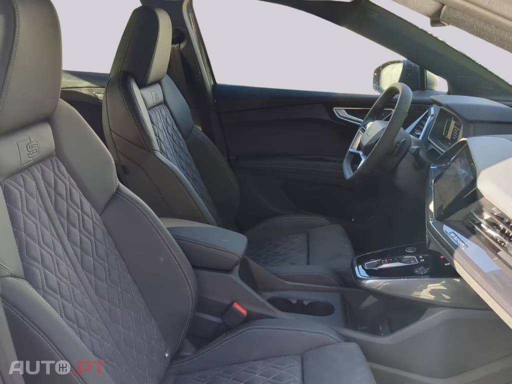 Audi Q4 E-Tron 50 Quattro I.V.A DEDUTIVEL
