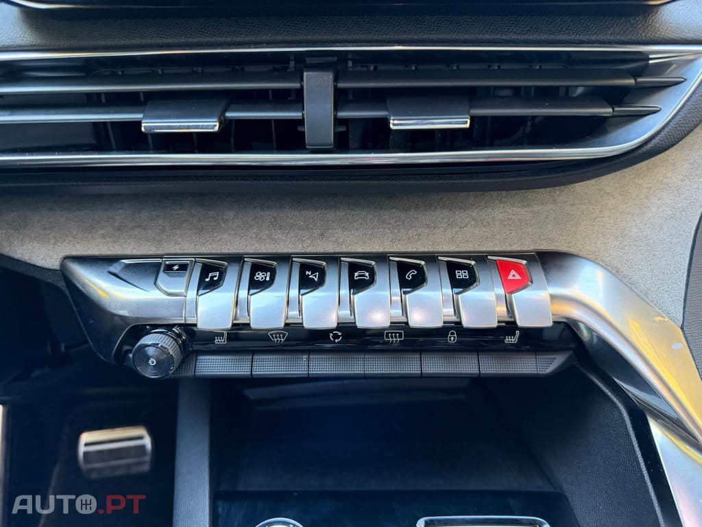 Peugeot 3008 1.6 Hybrid4 GT Pack e-EAT8