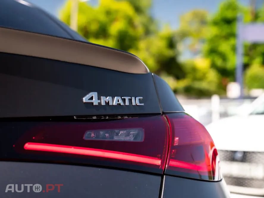 Mercedes-Benz GLC 300 de Coupe 4Matic 9G-TRONIC AMG Line Advanced