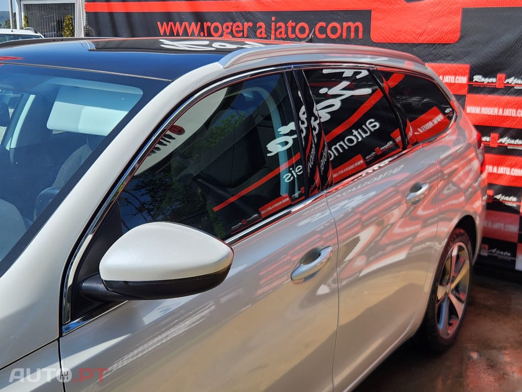 Peugeot 308 1.6 BlueHDi Style J17