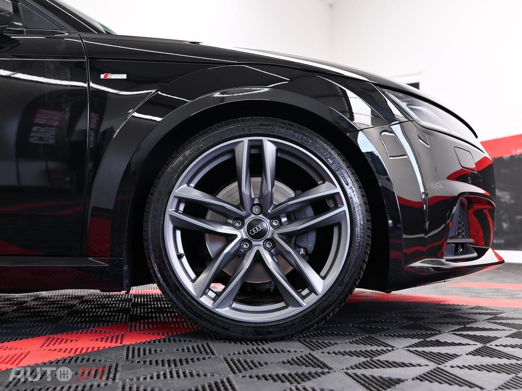 Audi TT 2.0 TFSI quattro S-line S tronic