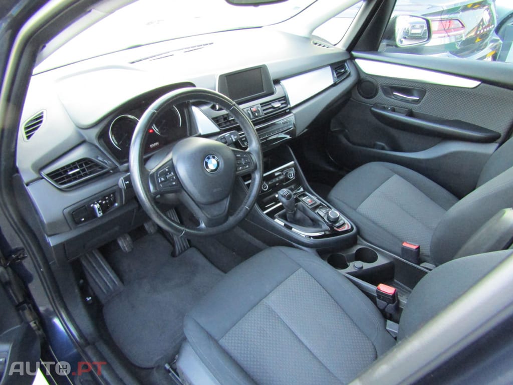BMW 216 d Advantage