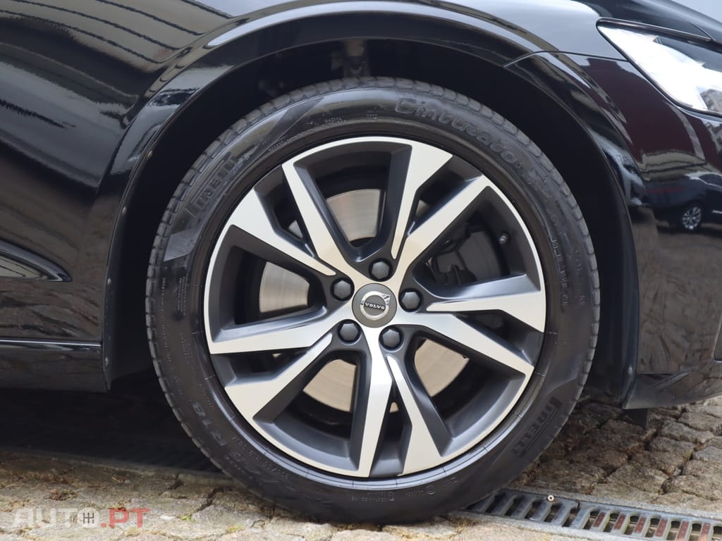 Volvo S60 2.0 T8 PHEV R-Design AWD