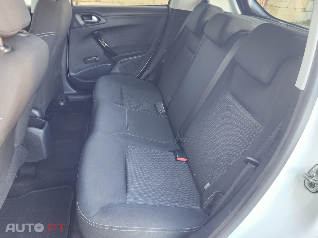 Peugeot 208 1.2 PureTech Style