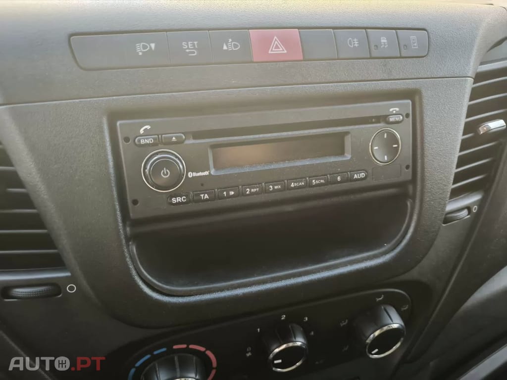 Iveco Daily  2.3 35 S 140 Isotérmica