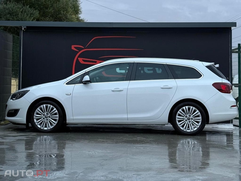 Opel Astra J Sports Tourer