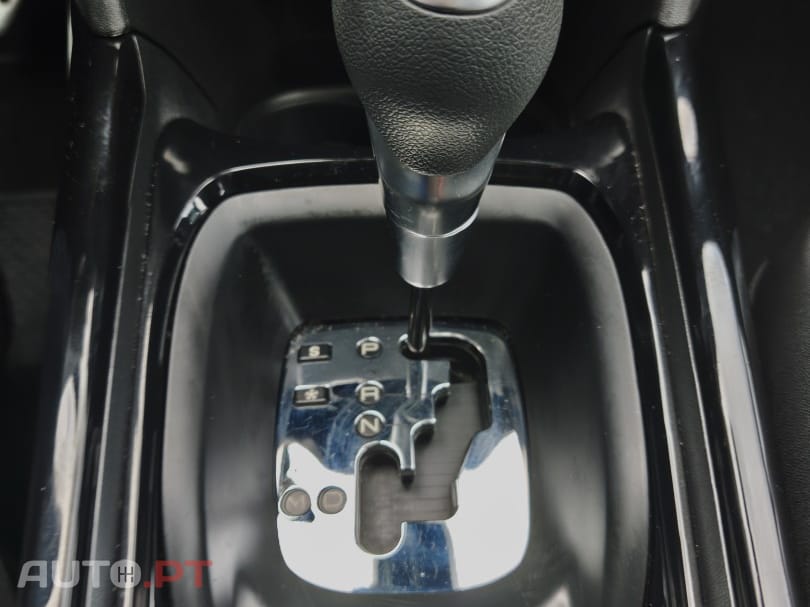 Peugeot 2008 1.2 PureTech Allure EAT6