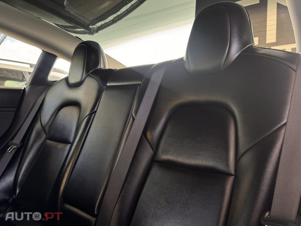 Tesla Model 3 Standard Range Plus RWD