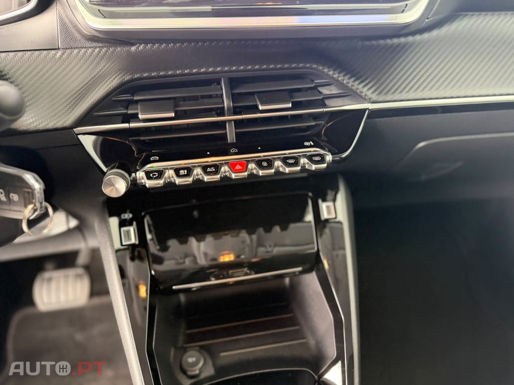 Peugeot 208 1.2 PureTech Allure EAT8