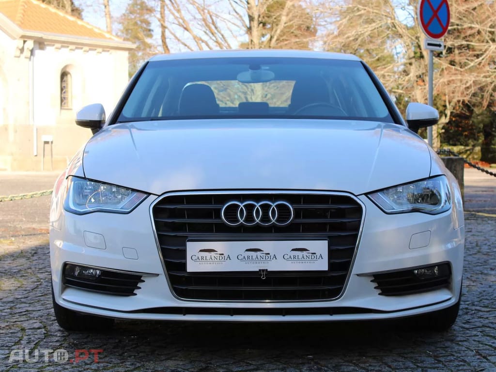 Audi A3 1.6 TDI Business Line Attraction Ultra