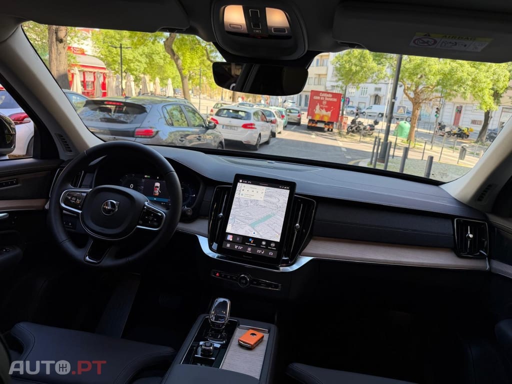 Volvo XC90 2.0 T8 PHEV Black Edition AWD