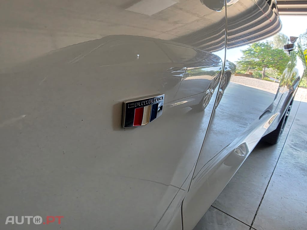 Chevrolet Camaro 2.0 Aut.