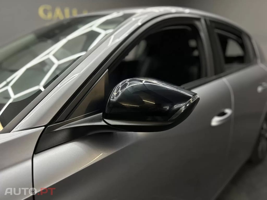 Peugeot 308 1.6 Hybrid Allure Pack e-EAT8