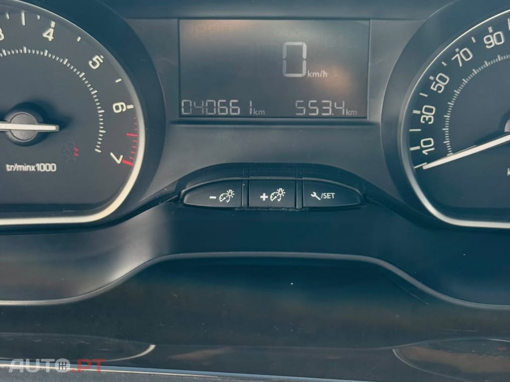 Peugeot 2008 1.2 PureTech Style