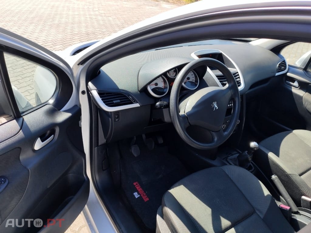 Peugeot 207 1.4 HDi SE Sportium