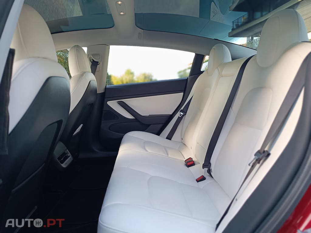 Tesla Model 3 Standard Range Plus RWD