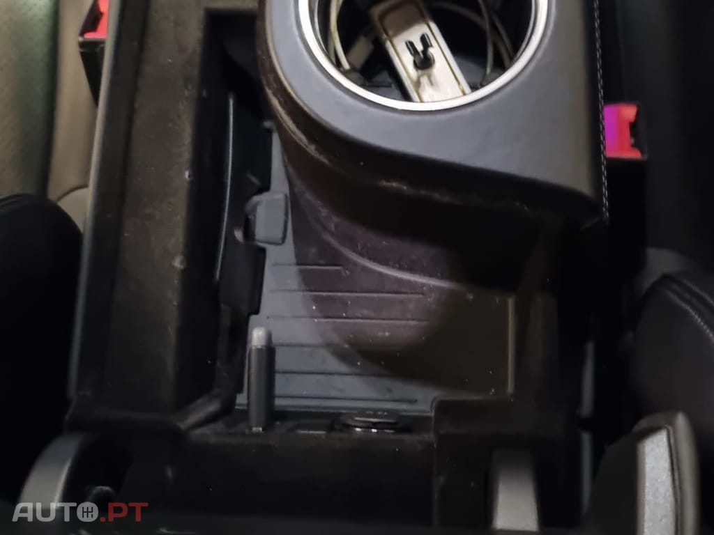 Porsche Panamera 4 E-Hybrid Platinum Edition