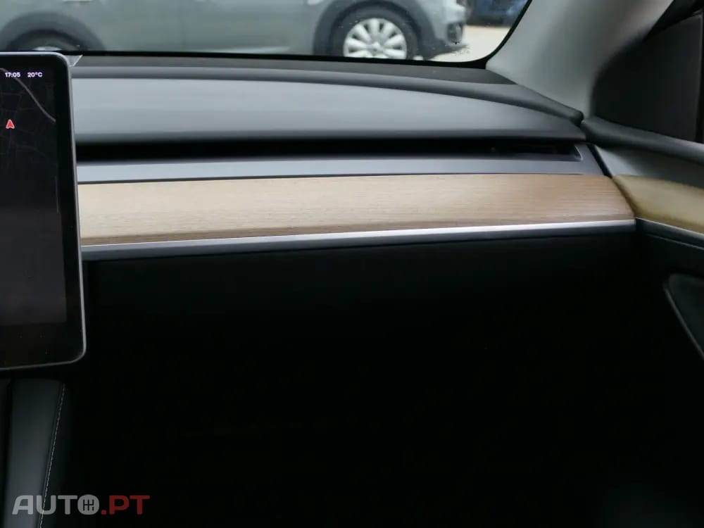 Tesla Model Y Standard