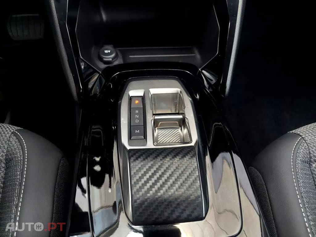 Peugeot 208 1.2 Hybrid Allure e-DCS6