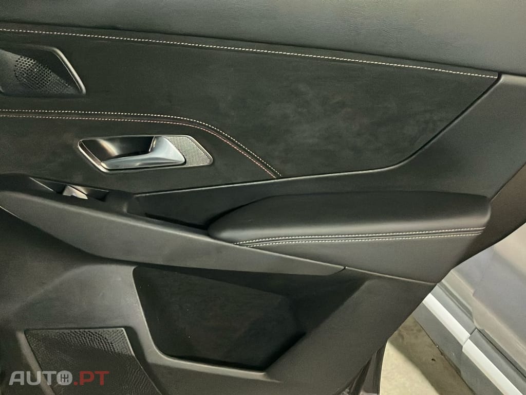 DS DS7 Crossback E-Tense Performance Line+ EAT8