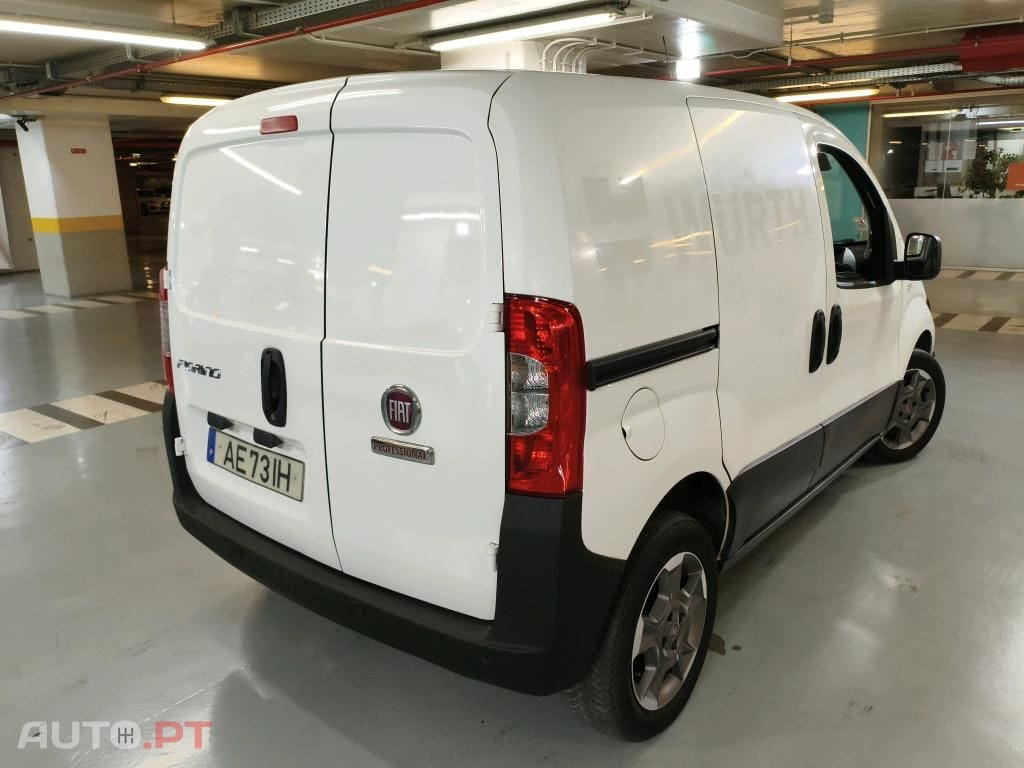 Fiat Fiorino 1.3 M-jet Adventure com 1GD