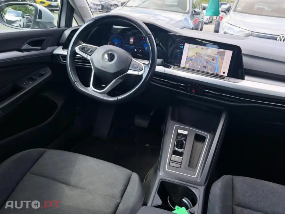 Volkswagen Golf Variant 1.0 eTSI OPF DSG Life