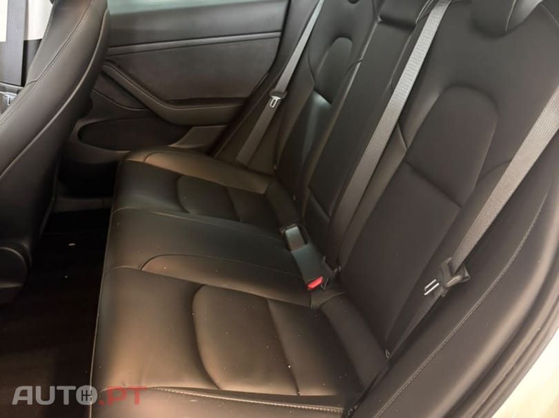 Tesla Model 3 Long Range Tração Traseira