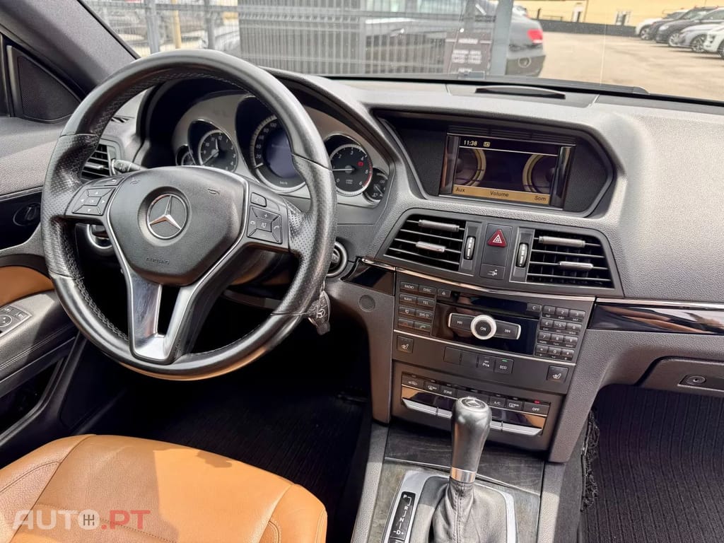 Mercedes-Benz E 220 CDI BlueEfficiency Auto