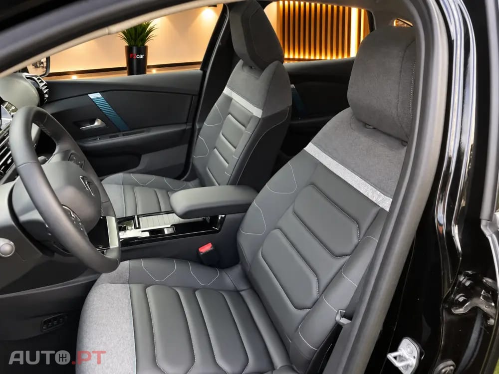 Citroen e-C4 X 50 kWh Shine Pack