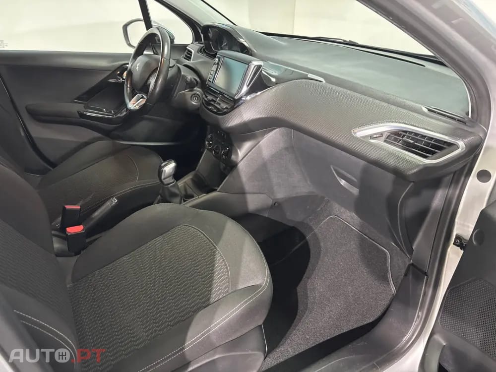 Peugeot 208 1.6 BlueHDi Active