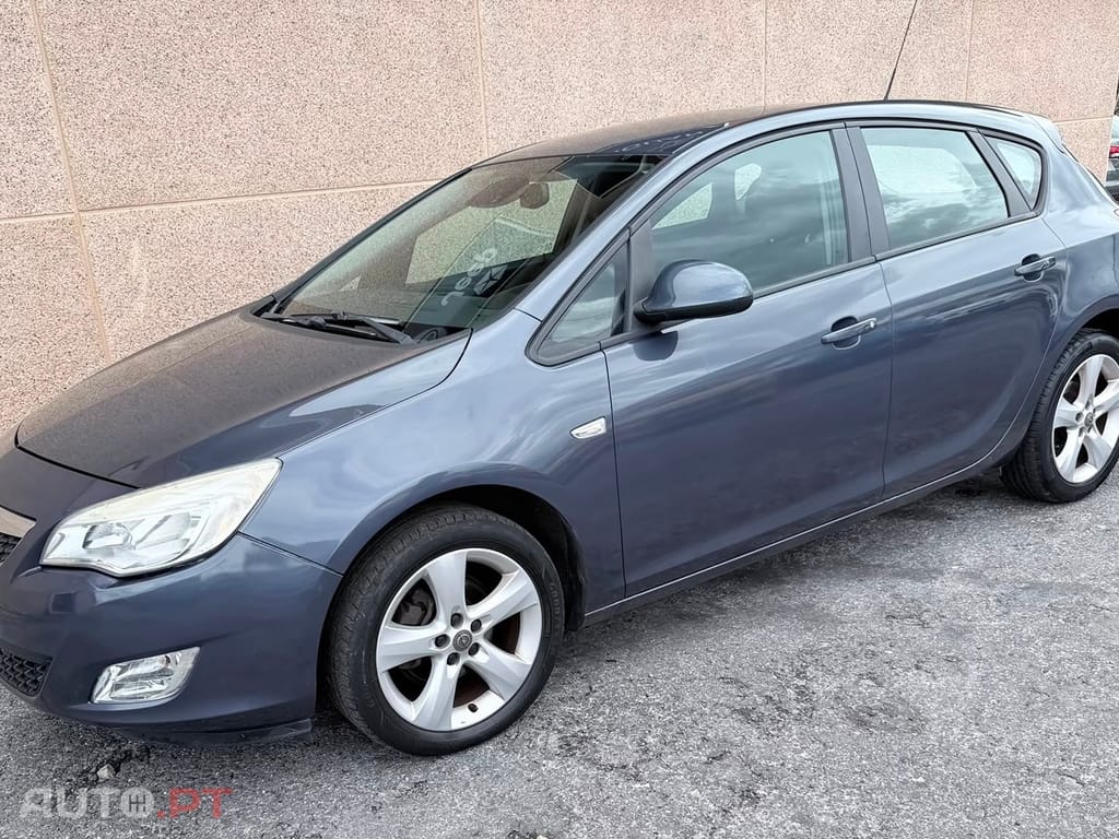 Opel Astra 1.3 CDTi Cosmo
