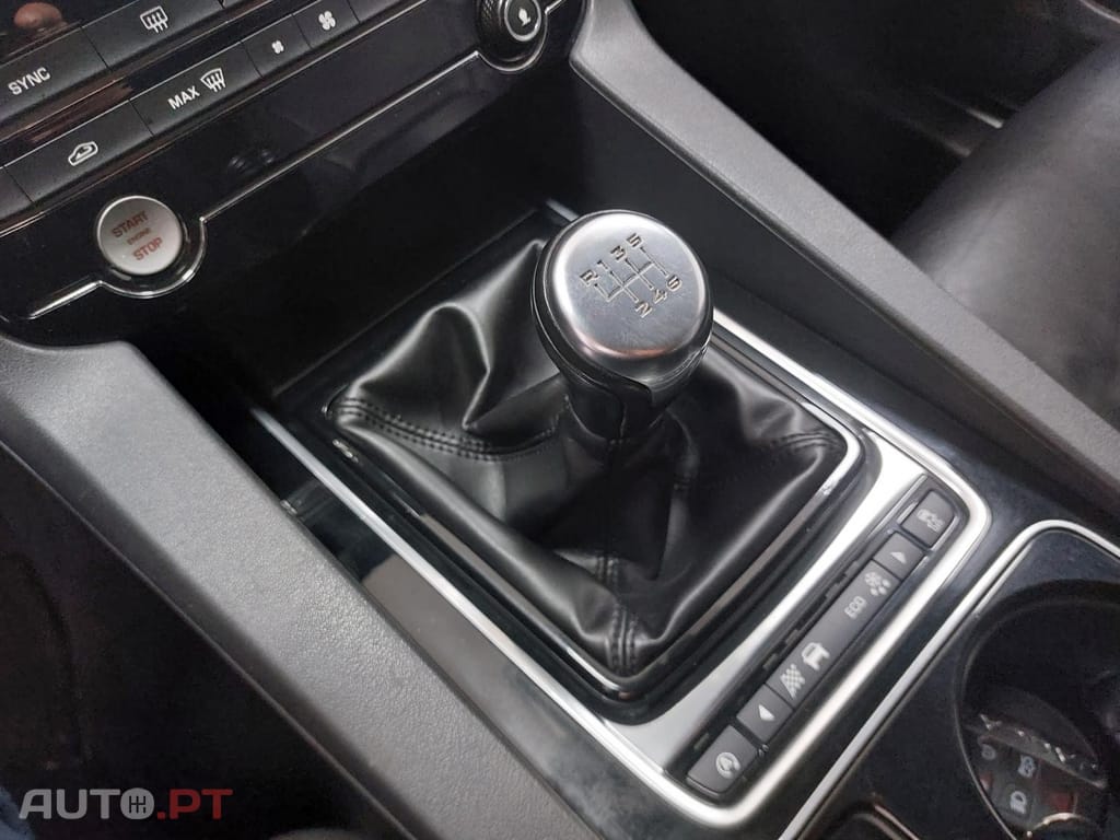 Jaguar F-Pace 2.0 i4D Prestige AWD