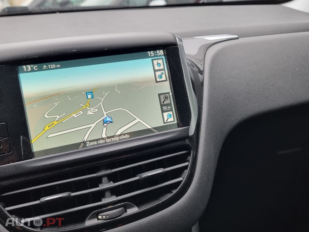 Peugeot 208 1.6 e-HDi Active