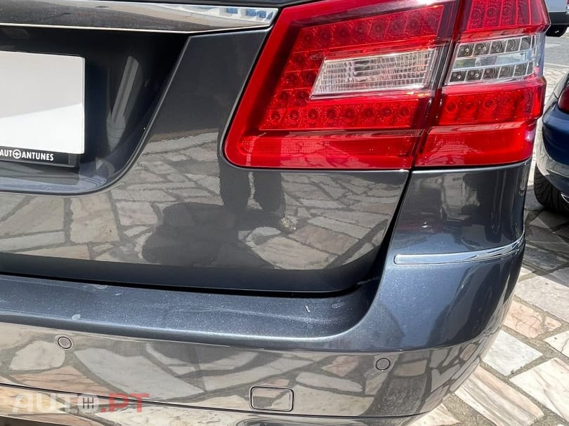 Mercedes-Benz E 300 Bluetec Hybrid Avantgarde — fotografia 6