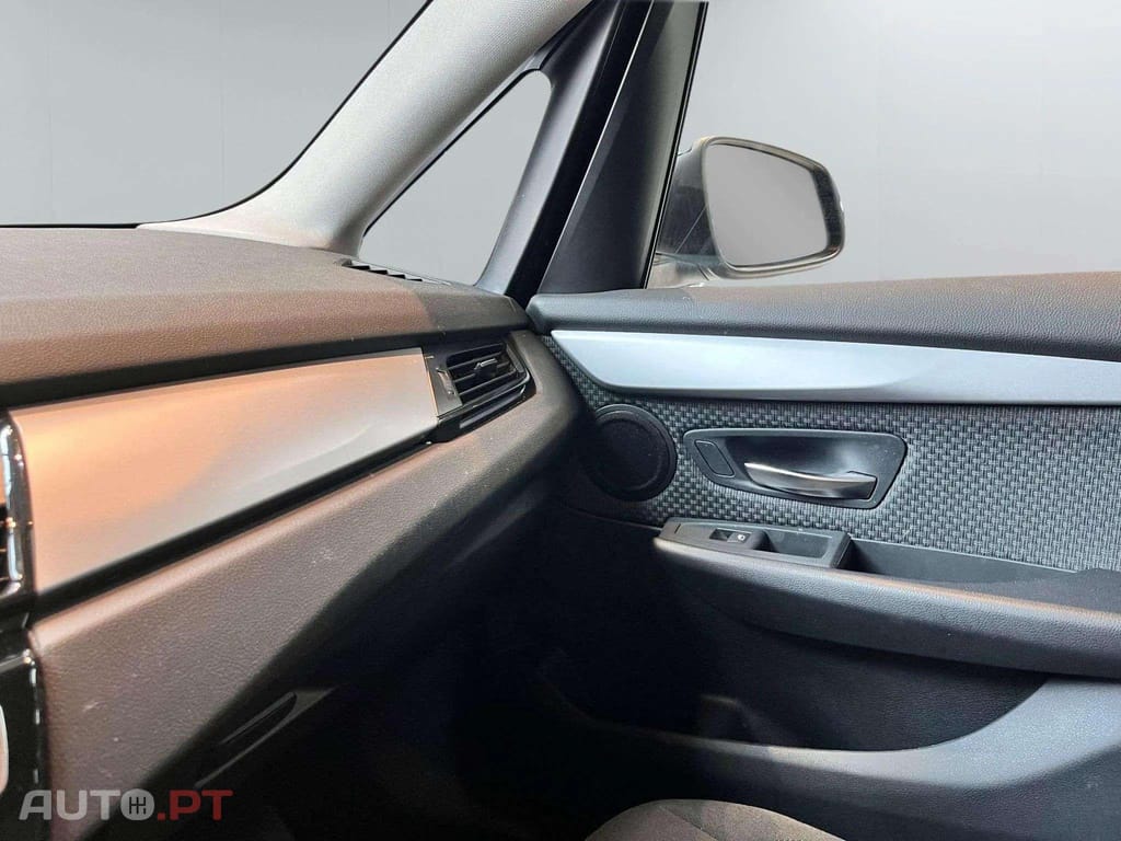 BMW 225 iPerformance  xDrive 