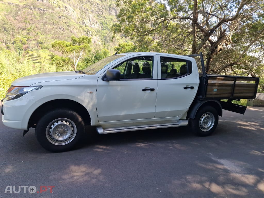 Mitsubishi L200 2.3 DI-D CD Invite 2WD