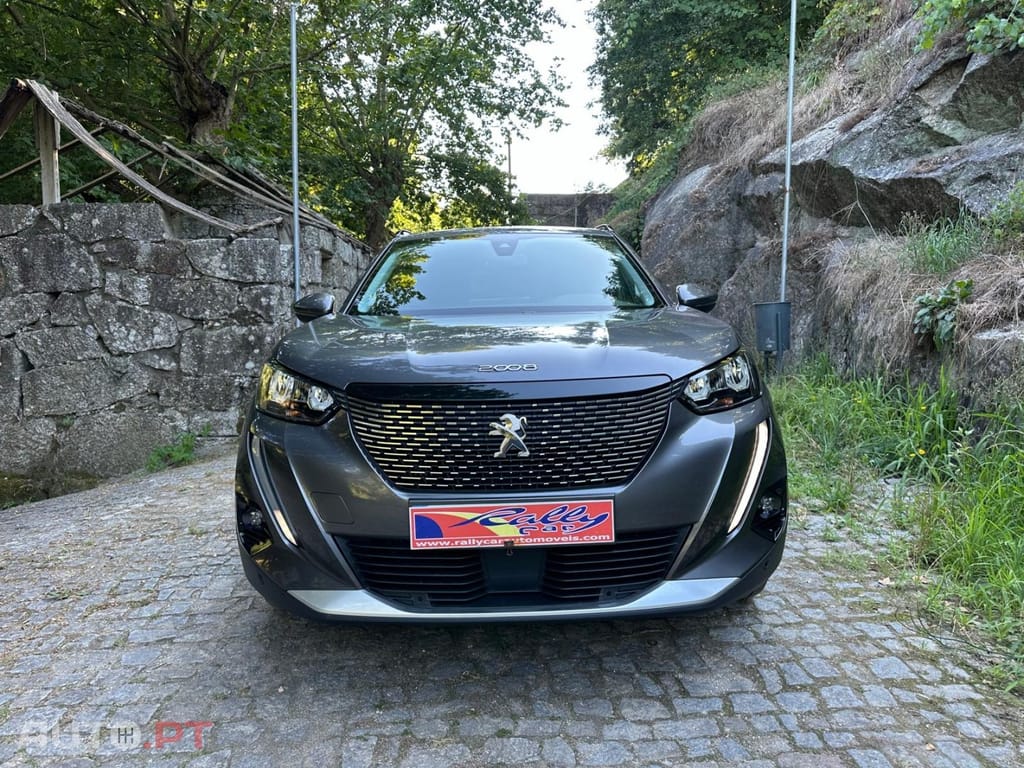 Peugeot 2008 1.5 BlueHDi Allure EAT8