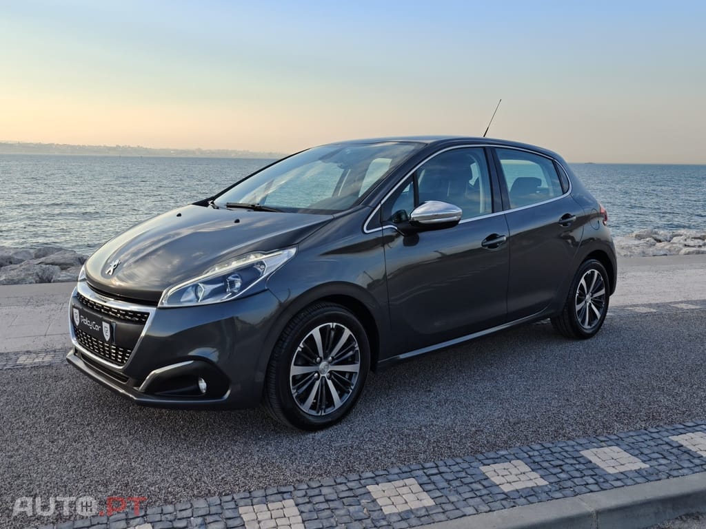 Peugeot 208 1.2 PureTech Allure EAT6