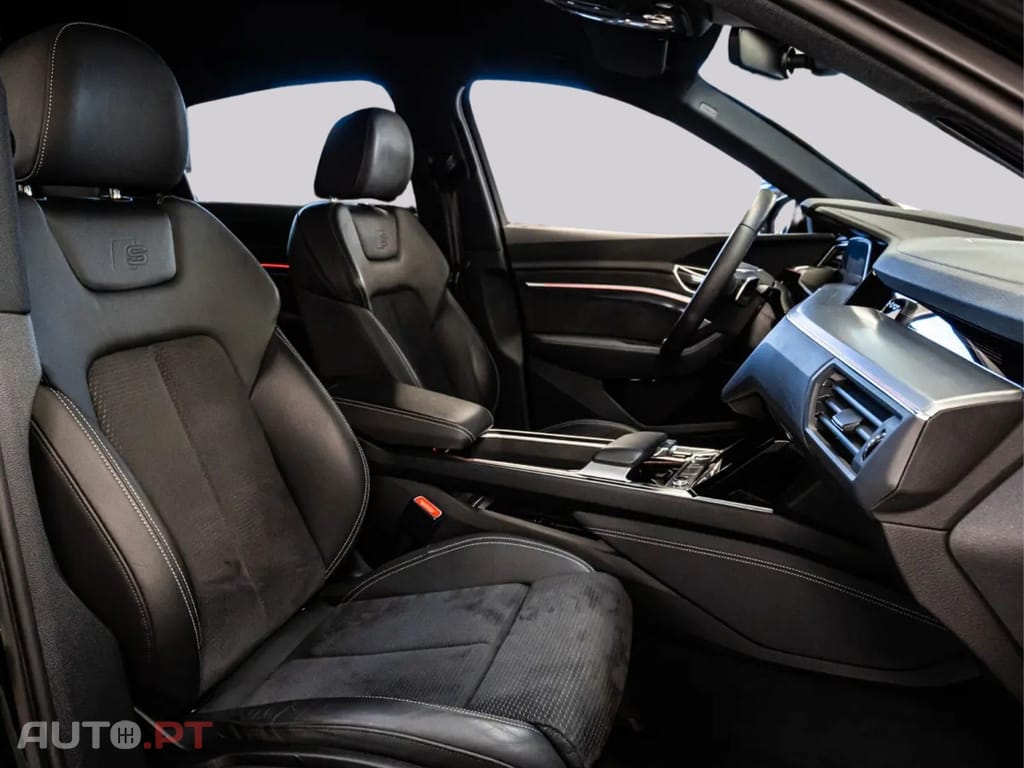 Audi E-Tron I.V.A DEDUTÍVEL 55 SPORTBACK  S LINE BLACK 