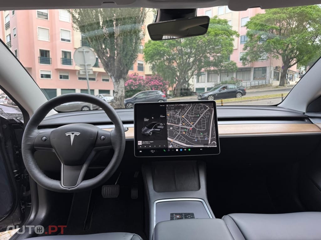Tesla Model 3 Tração Traseira