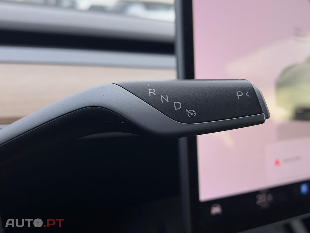 Tesla Model 3 Standard Range Plus RWD